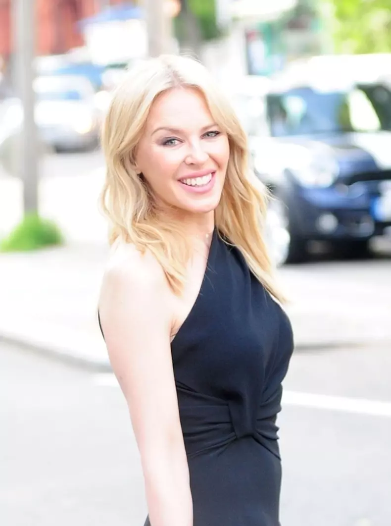 La 50 de ani, Kylie Minogue are un nou iubit