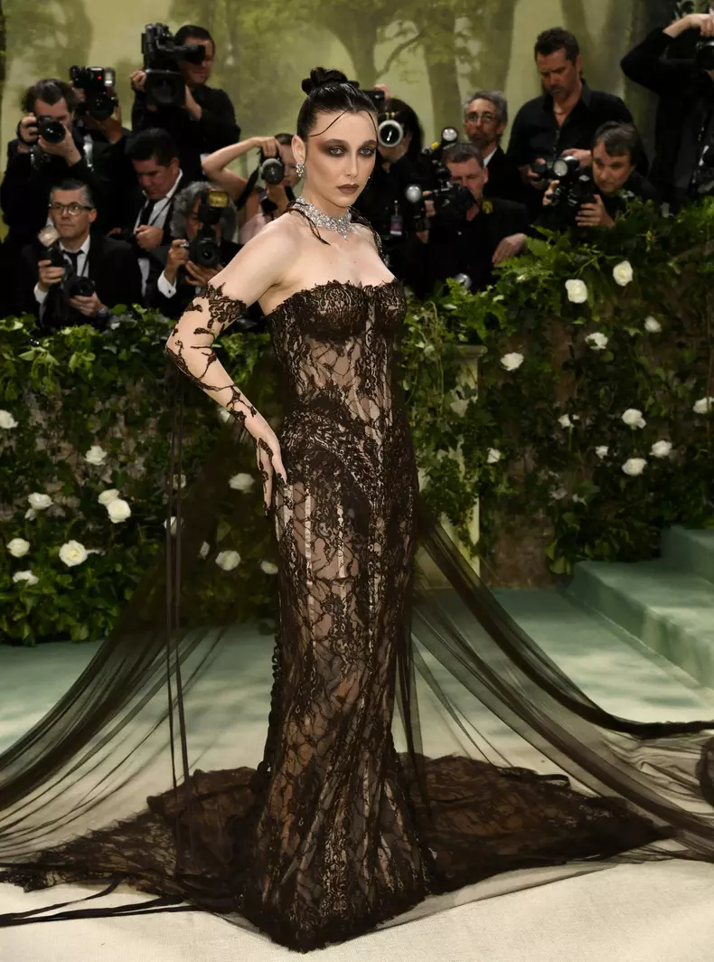 Emma Chamberlain la Gala Met 2024