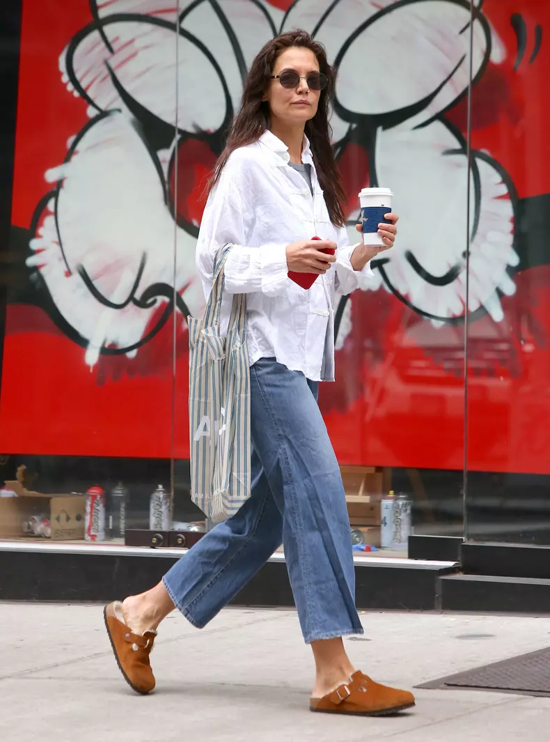 Katie Holmes out in New York