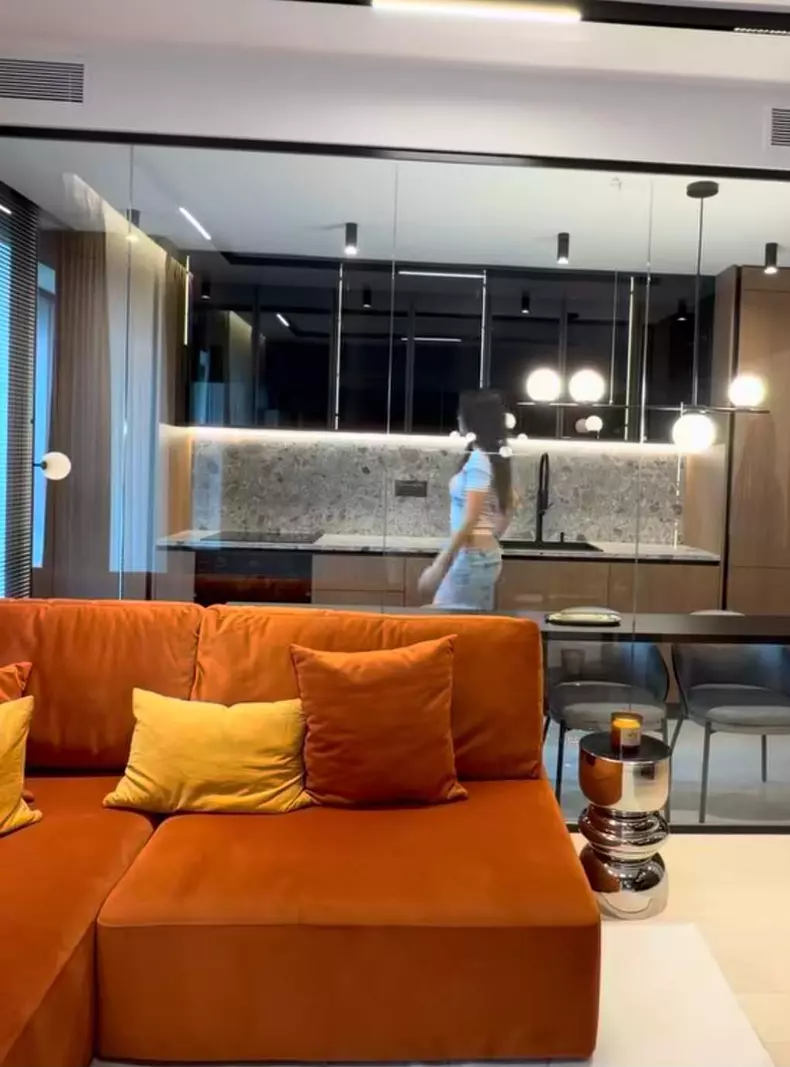 Andreea Bostanica living apartament