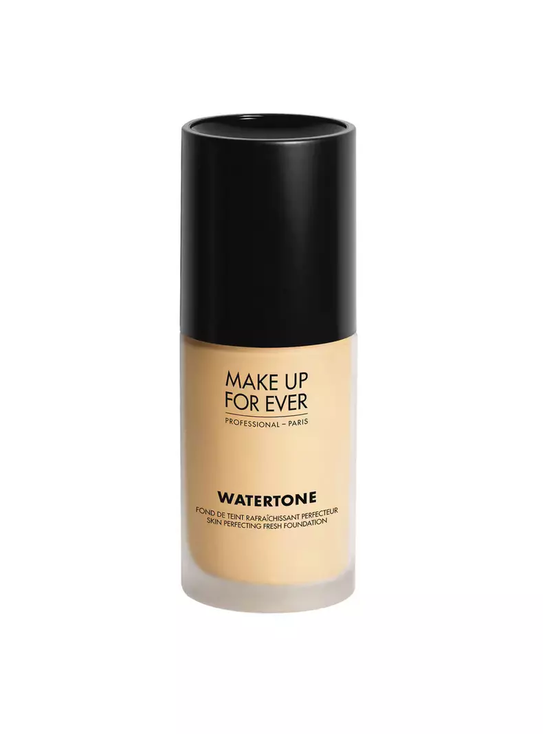 Fond de ten Watertone Skin Perfecting Fresh Foundation, Make up for Ever, 273 lei, disponibil pe kbarena.ro