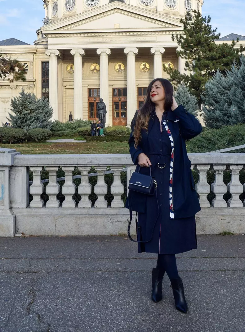 010F0B3F-5CD0-439C-B712-645979C30A2A