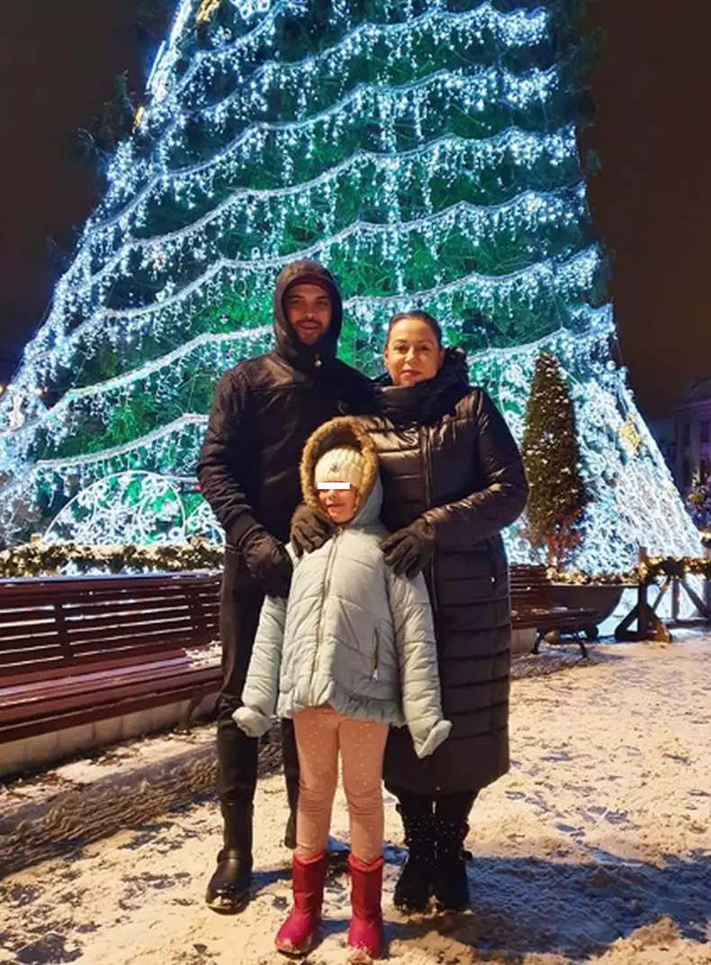 oanaroman-si-familia