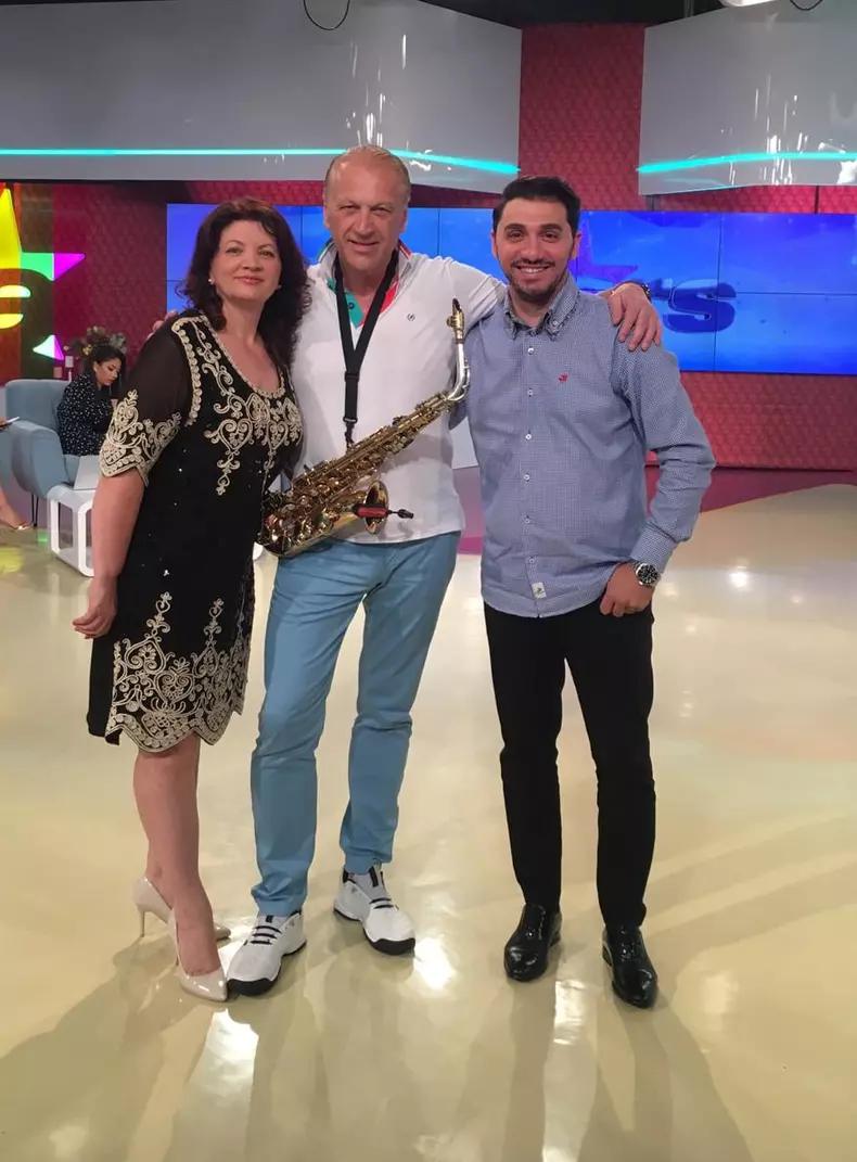 62459666_2046528975654390_1160008905019883520_n