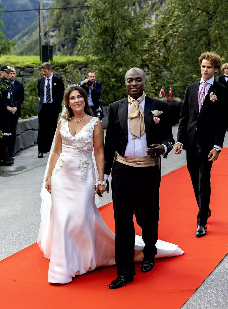 Princess Martha Louise of Norway and American Shaman Durek arrive at their wedding party