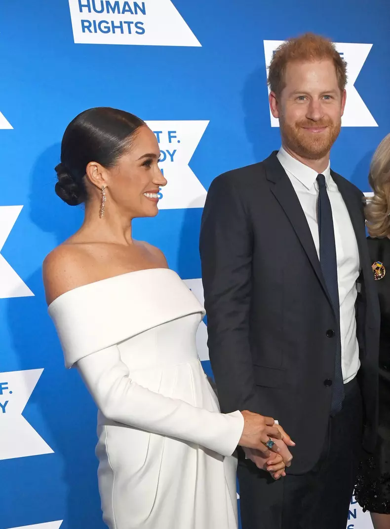 Le prince Harry et Megan Markle au photocall de la soirée de gala "Robert F. Kennedy Human Rights Ripple of Hope 2022" à l'hôtel Hilton de New York