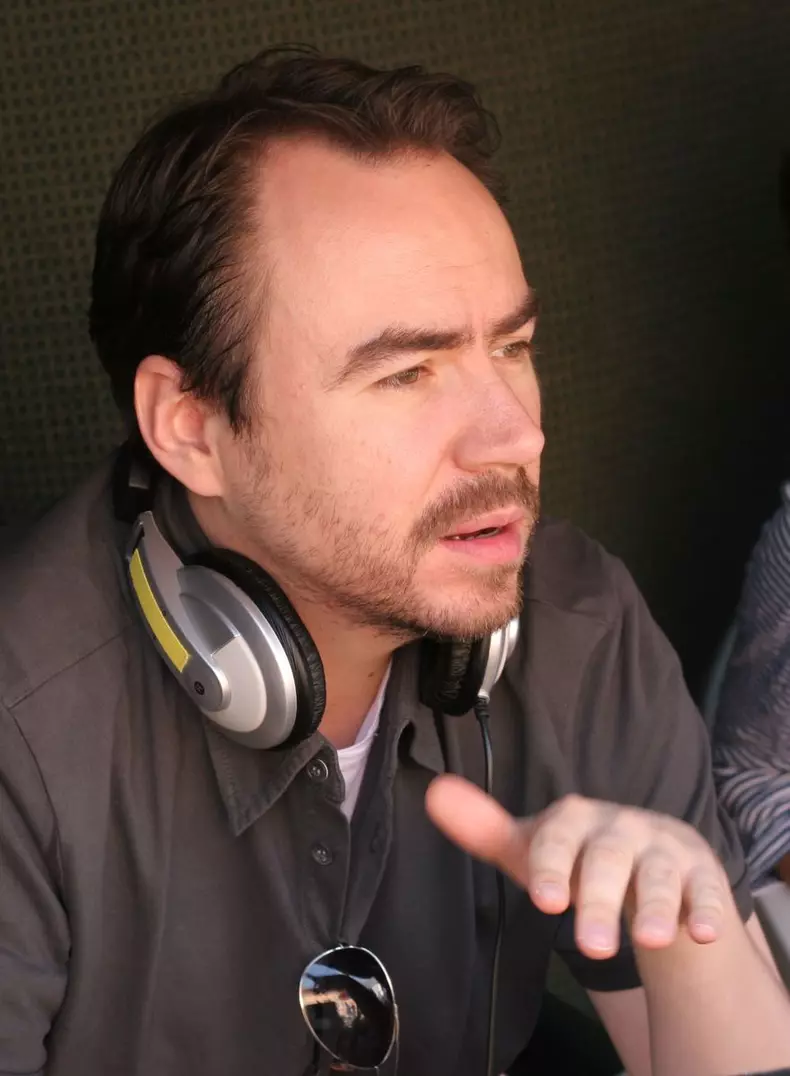 bobby-paunescu-349491l-1600x1200-n-7b57c8ee