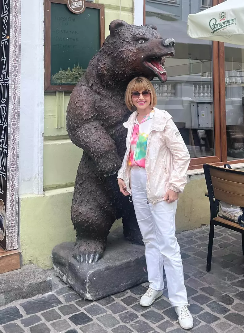 marina almasan cu un urs