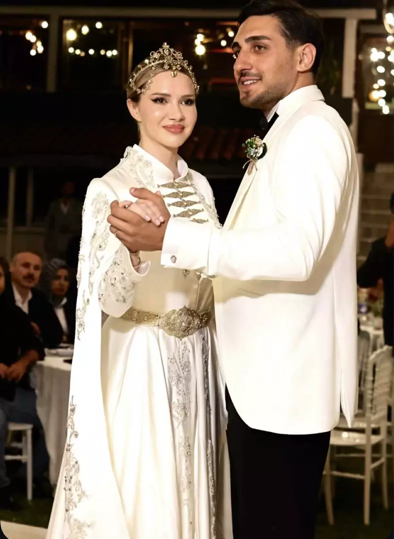 otilia bilionera s a casatori cu bekir ali (6)