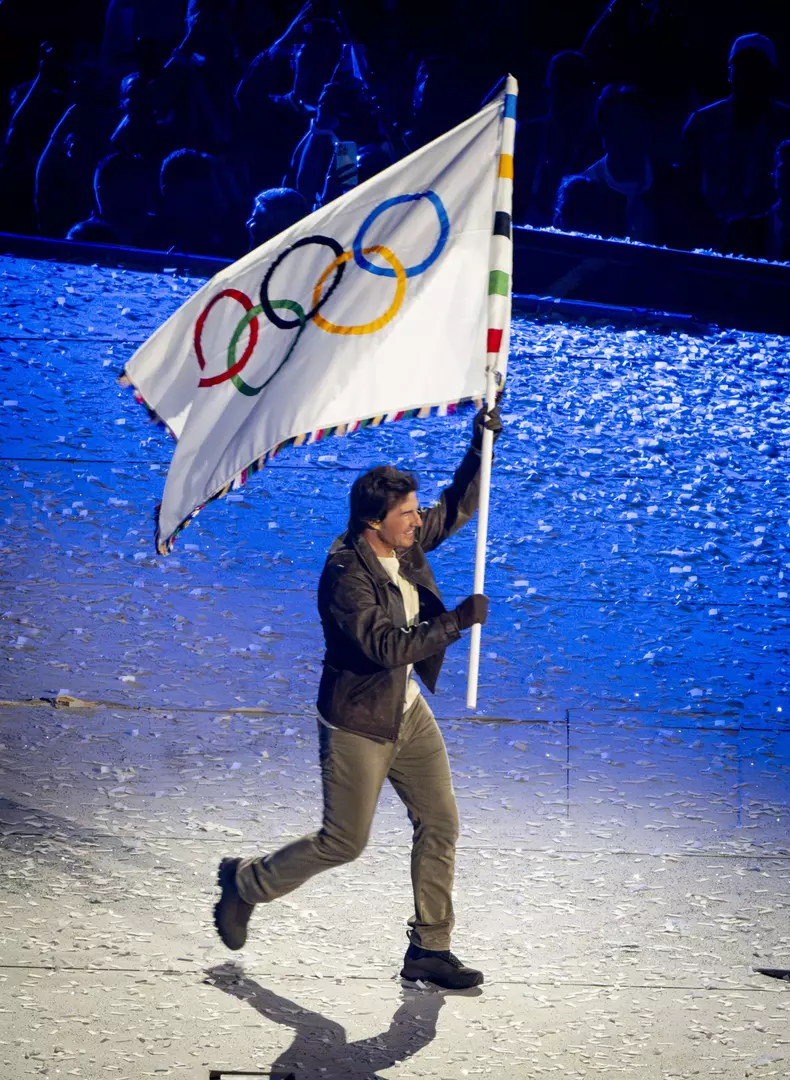 Paris 2024 - Tom Cruise Performs A Stunt At Closing Ceremony