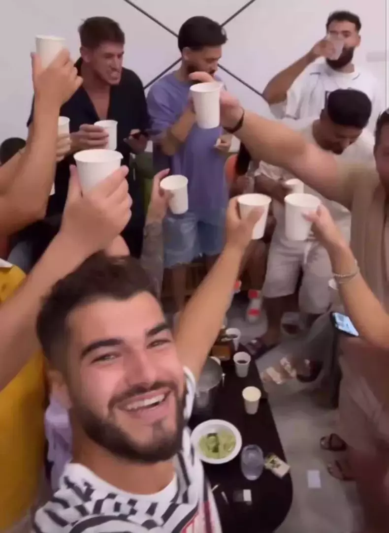 concurenti-survivor-petrecere-2