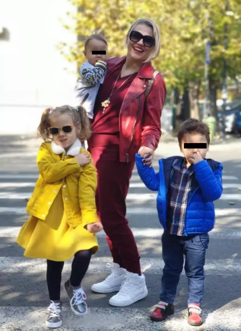 Mirela Vaida are trei copii