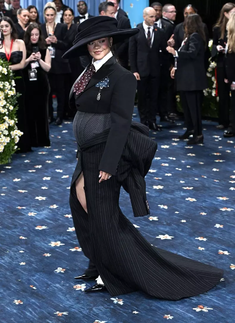 New York, USA. May 5th, 2025. Rihanna at the 2025 Costume Institute Benefit Gala celebrating the opening of the exhibition Superfine, Tailoring Black Style. Held at The Metropolitan Museum of Art. Credit: Doug Peters/EMPICS/Alamy Live News