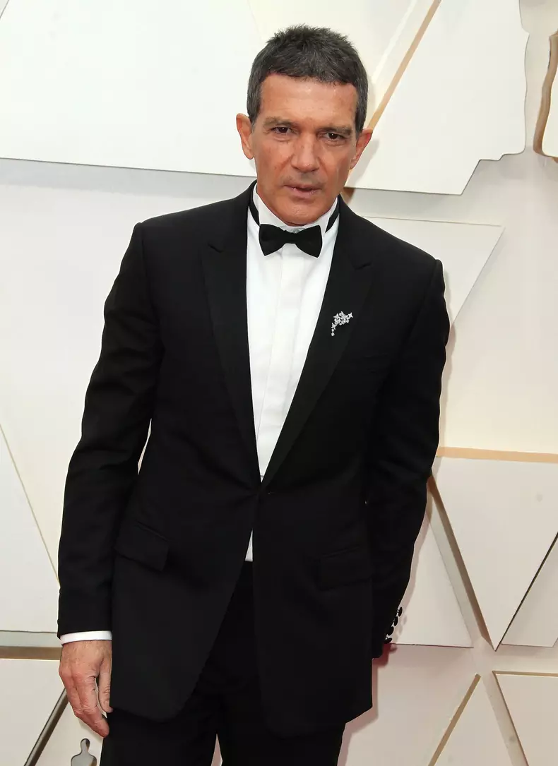 Antonio Banderas s-a vindecat de coronavirus