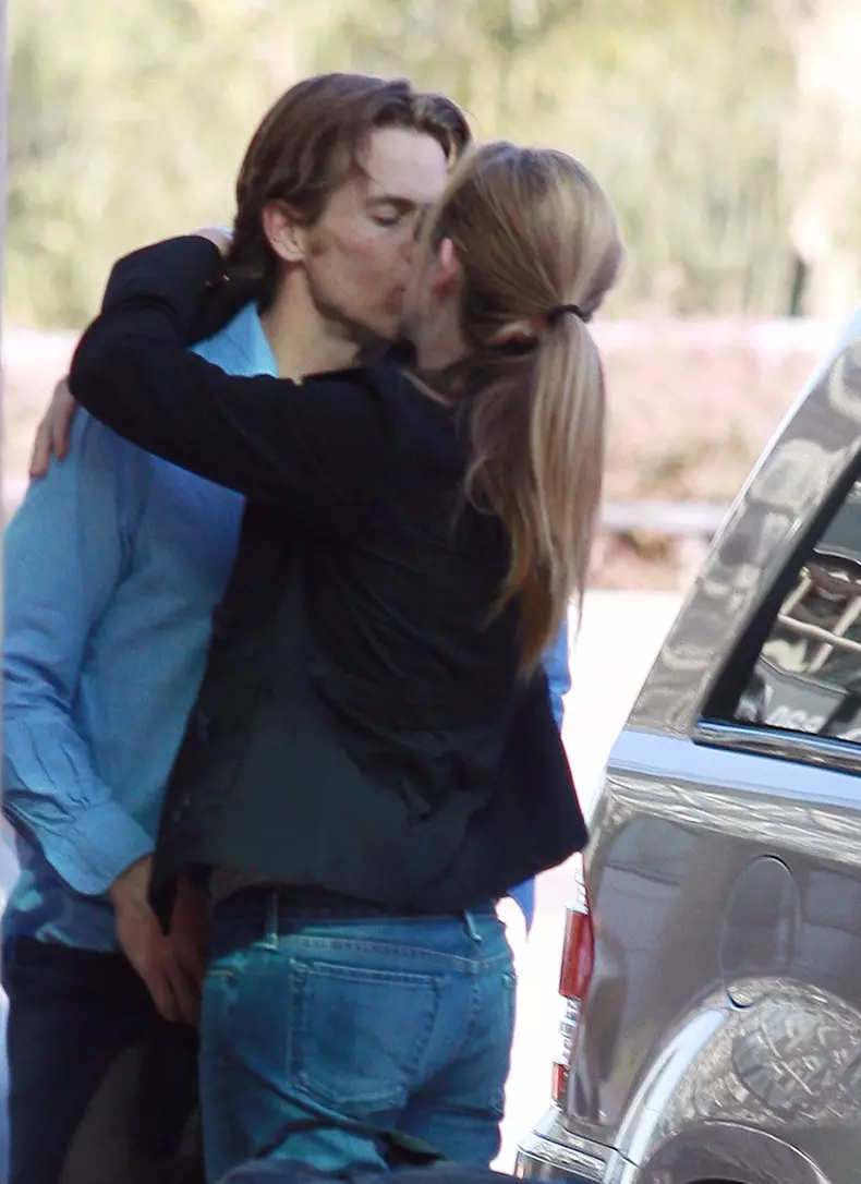 Exclusiveâ?Julia Roberts and Danny Moderâs Emotional Goodbye 1/1