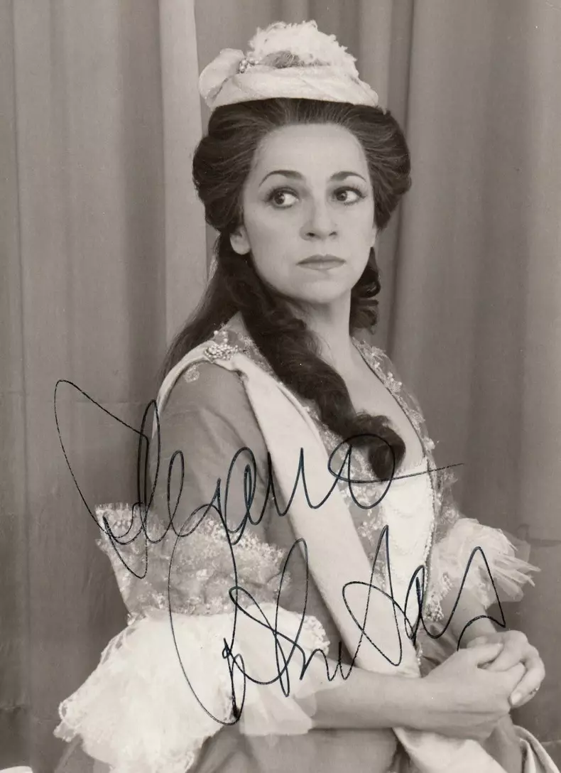 Ileana Cotrubaș (1)
