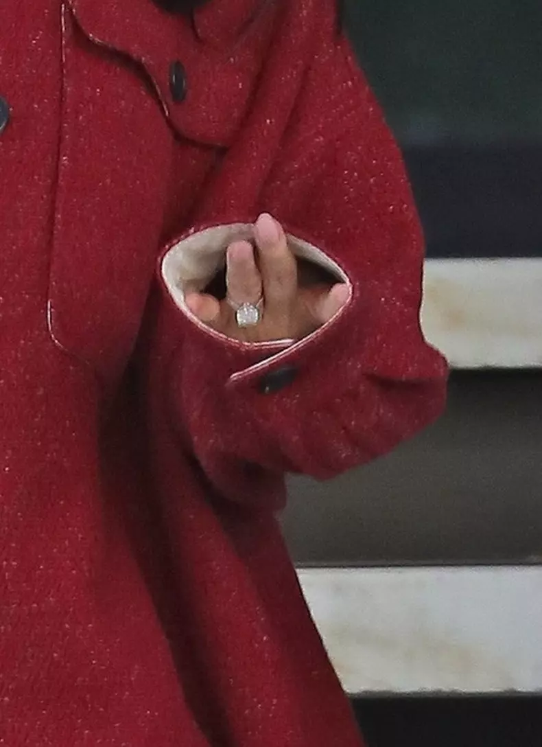 *PREMIUM-EXCLUSIVE* Macaulay Culkin's girlfriend Brenda Song is spotted wearing a HUGE ring on that finger!