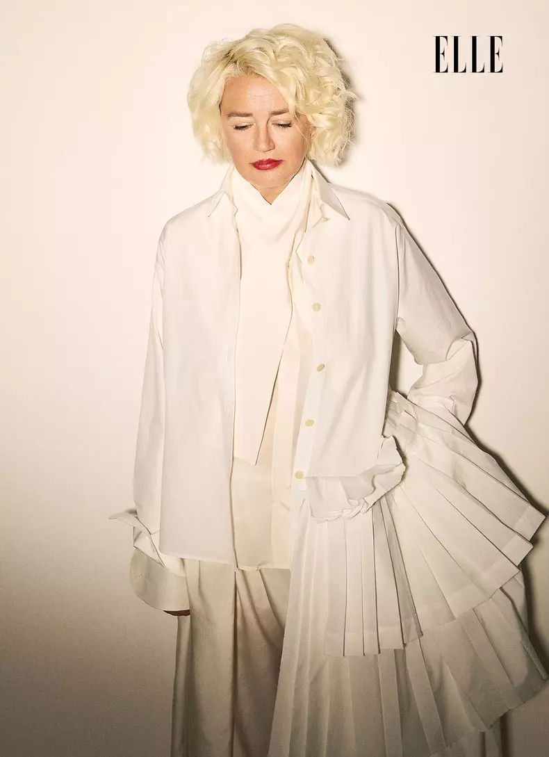 CARMEN SECĂREANU, nominalizată la categoria BEST DESIGNER