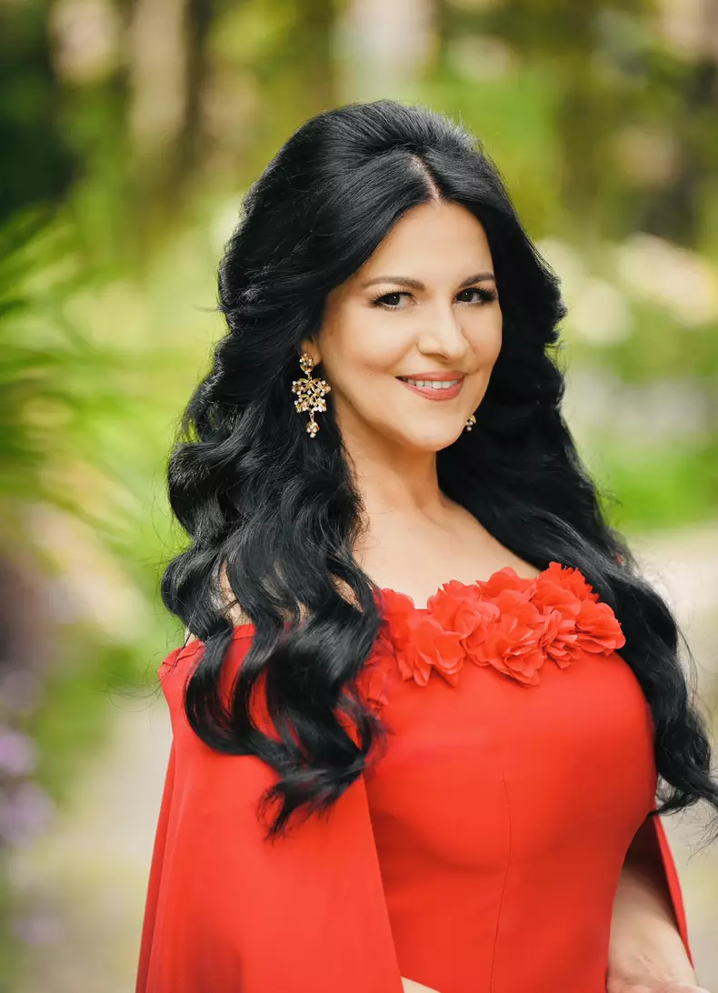 angela gheorghiu 21