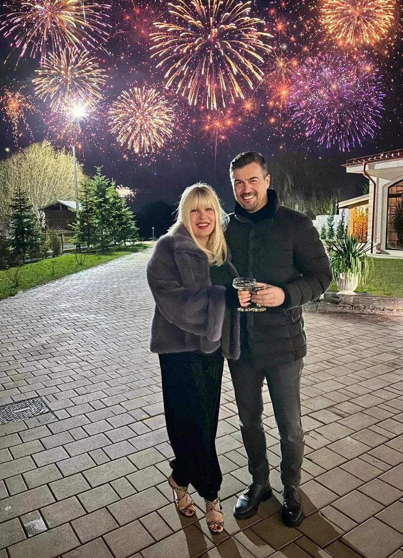 Elena Udrea si familia ei2