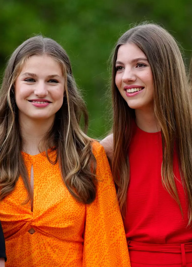 Prințesa Leonor și Infanta Sofia a Spaniei participă la un atelier cu tinerii de la fundația "elBulli" din Rosas