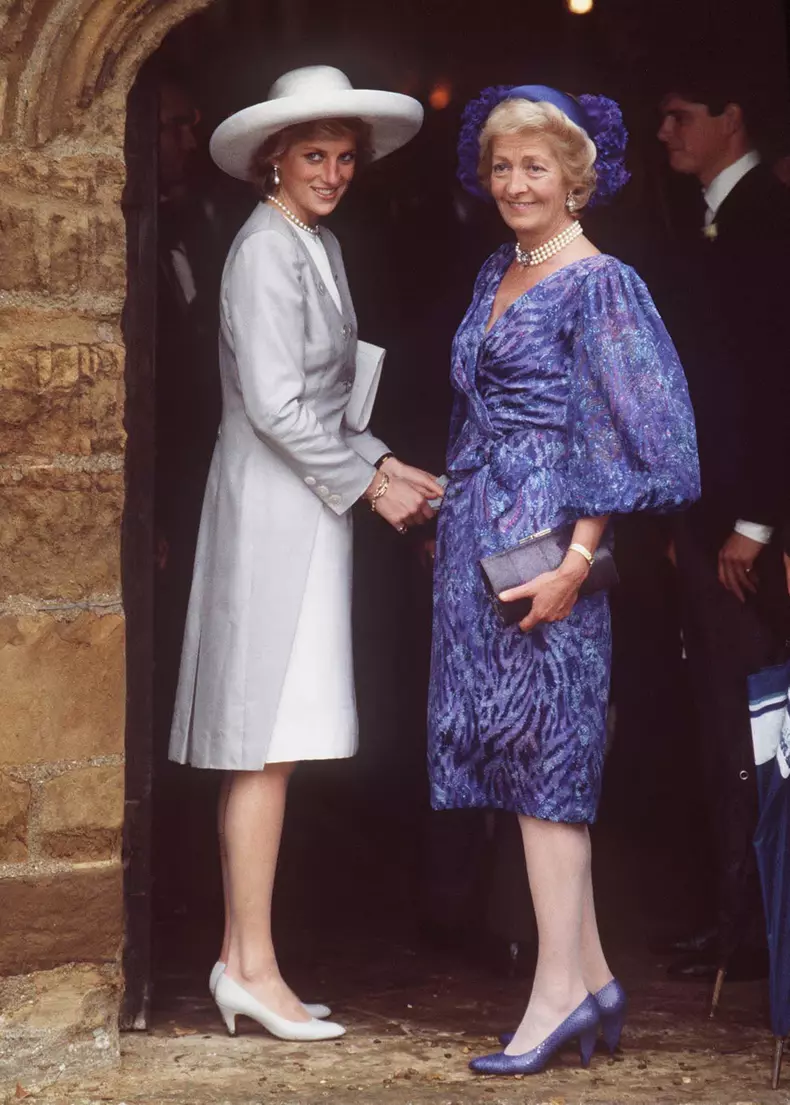 Prinţesa Diana şi mama ei Frances Shand Kydd