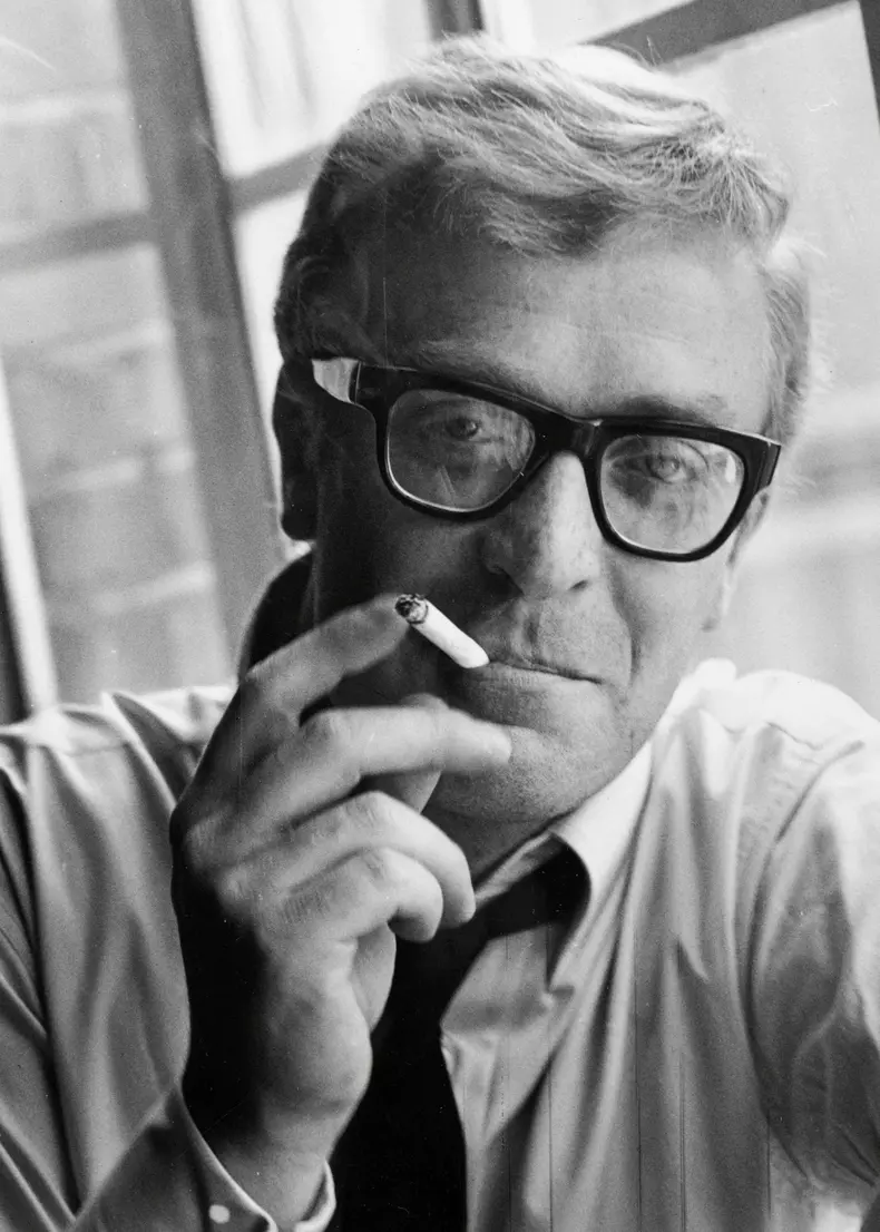 Sir Michael Caine, apariție rară la brațul soției sale, Shakira. Cum arată actorul de 89 de ani