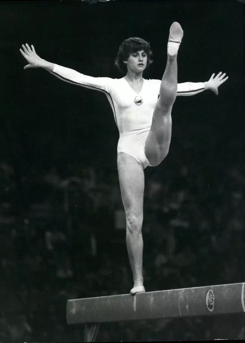 gimnasta-nadia-comanecu-2