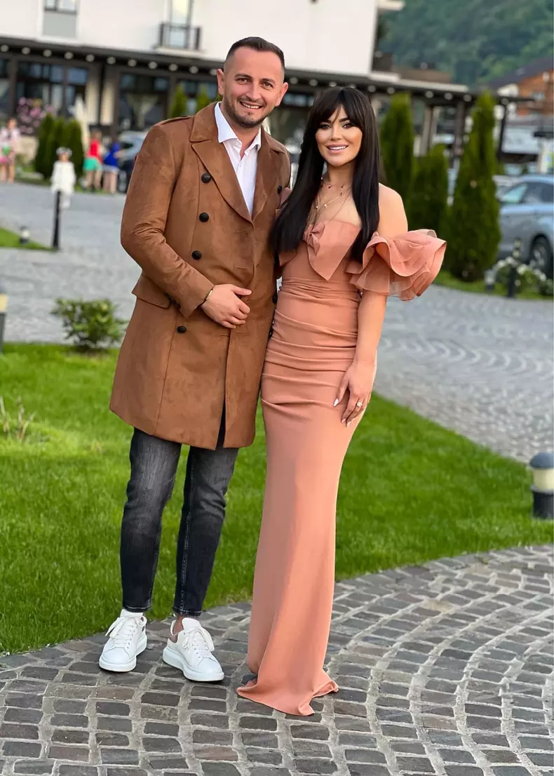 Carmen-de-la-Salciua-si-Marian-Corches1