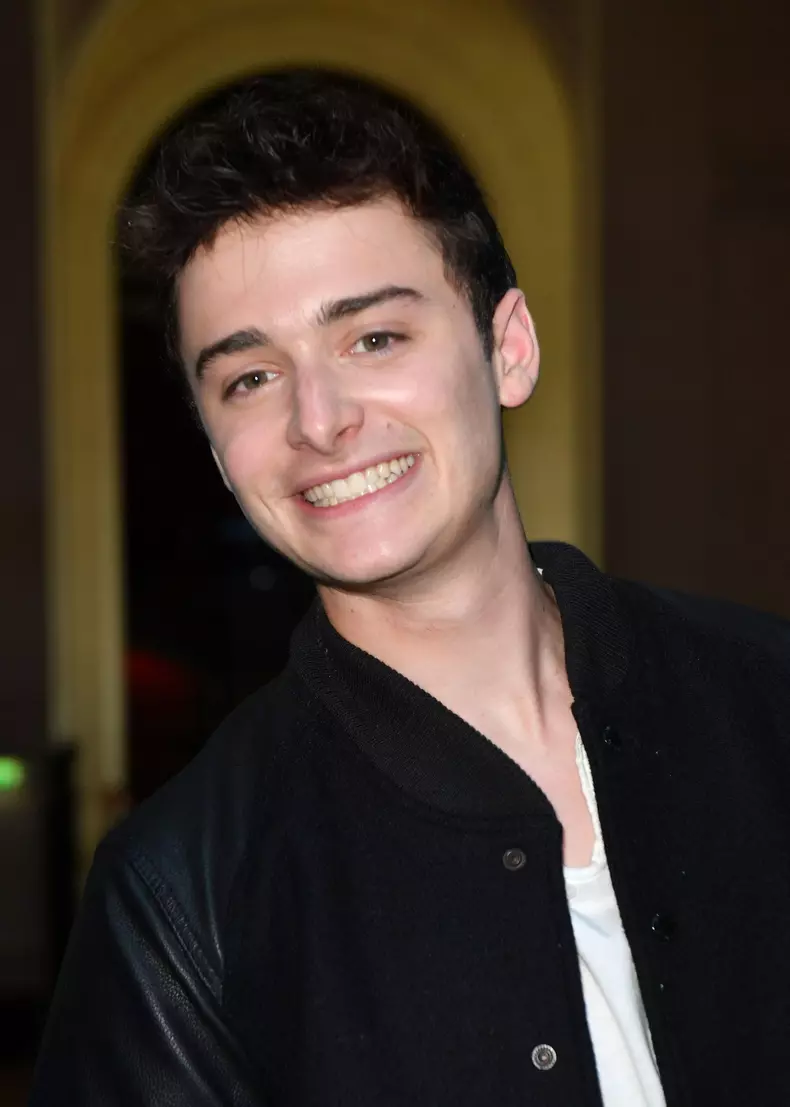 noah-schnapp-din-stranger-things-a-dezvaluit-ca-este-homosexual-1