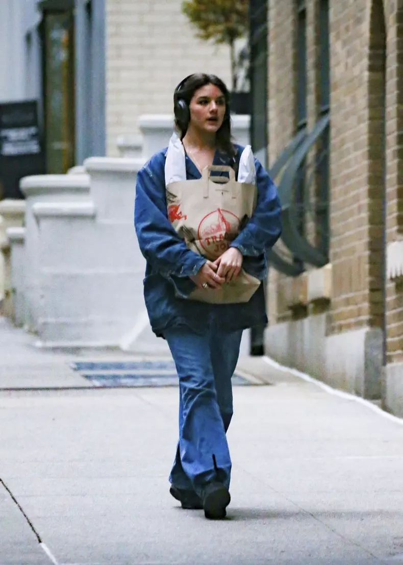 *EXCLUSIVE* Suri Cruise shops at Trader Joe's for her 18th birthday dinner in NYC
