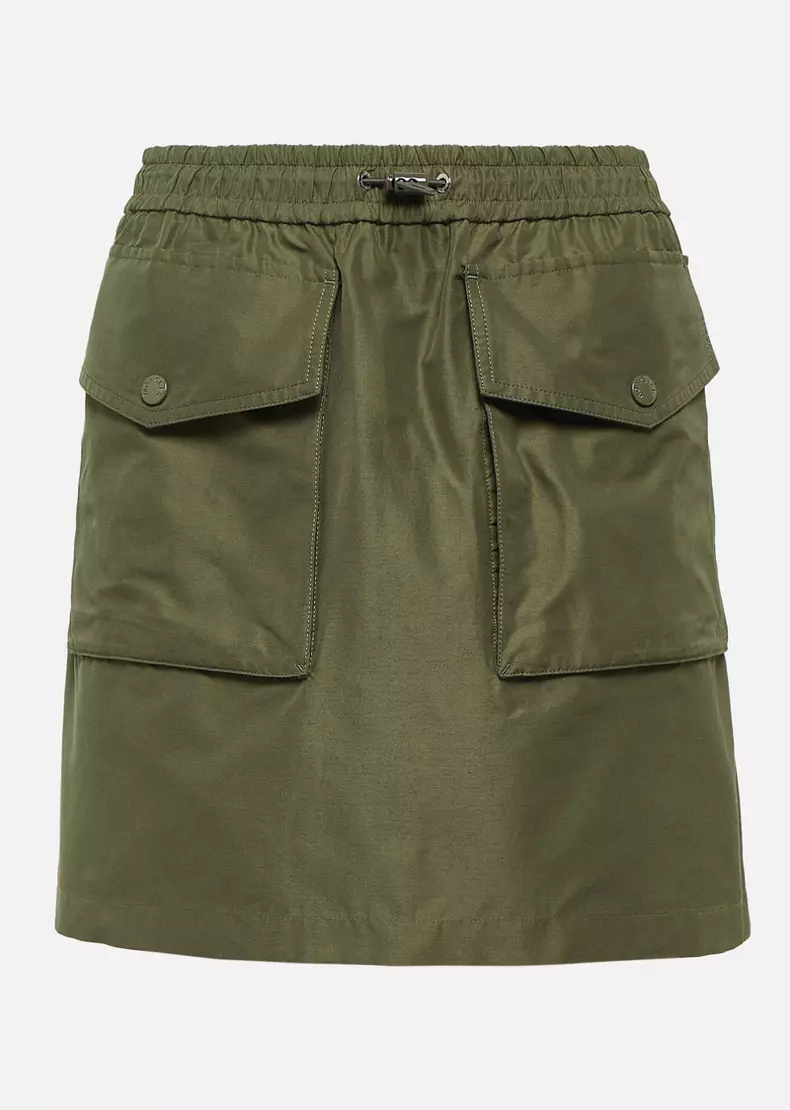 Fustă din amestec de bumbac, Moncler, 390 euro, www.mytheresa.com