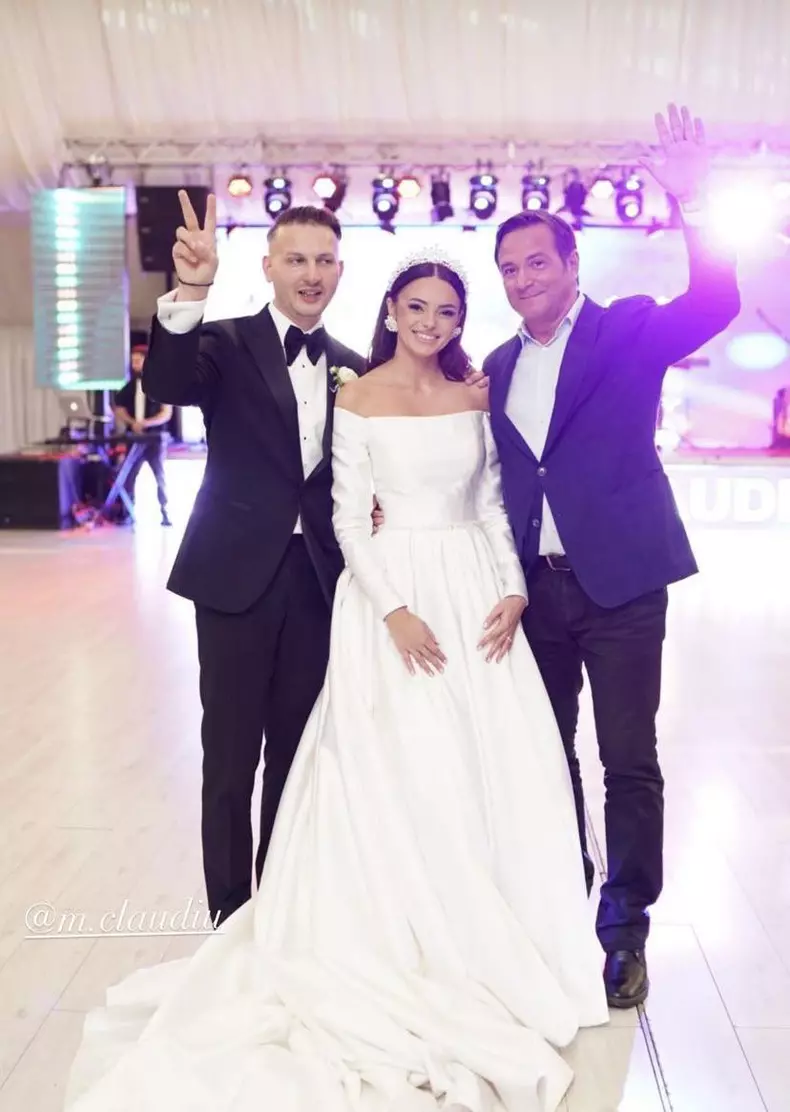 370211618_846419647211641_2229452500500976935_n