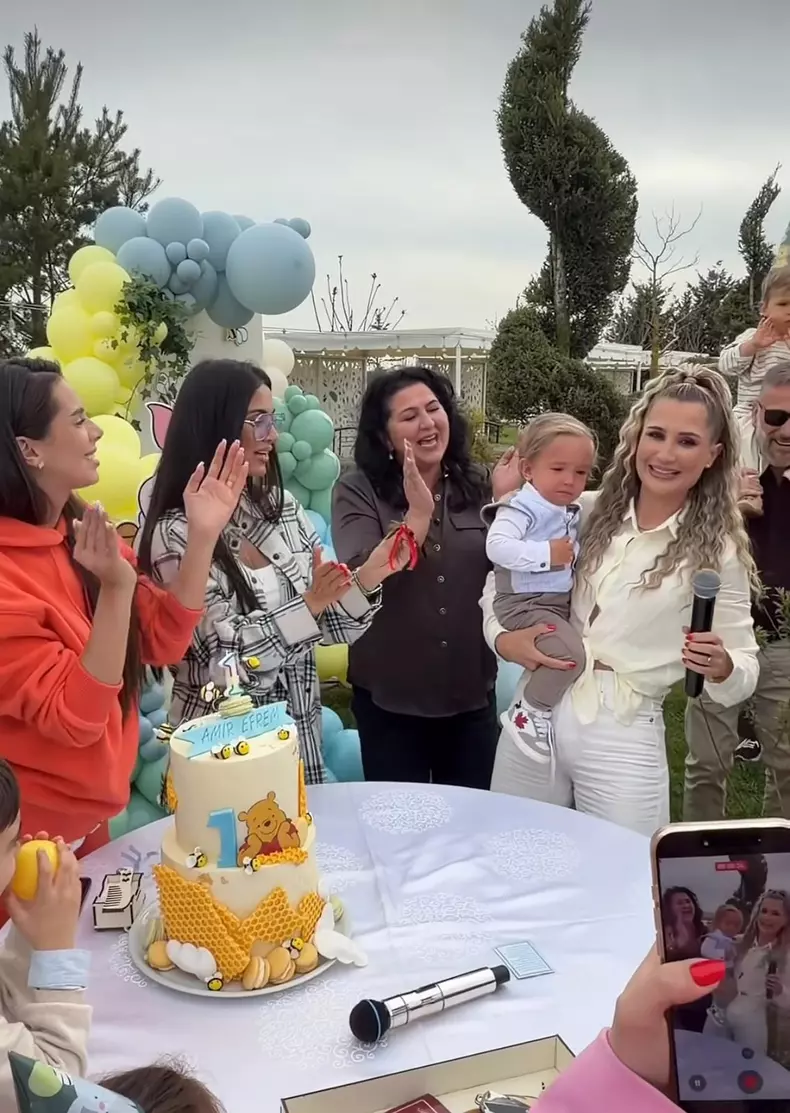 Amir Efrem zi de naștere10