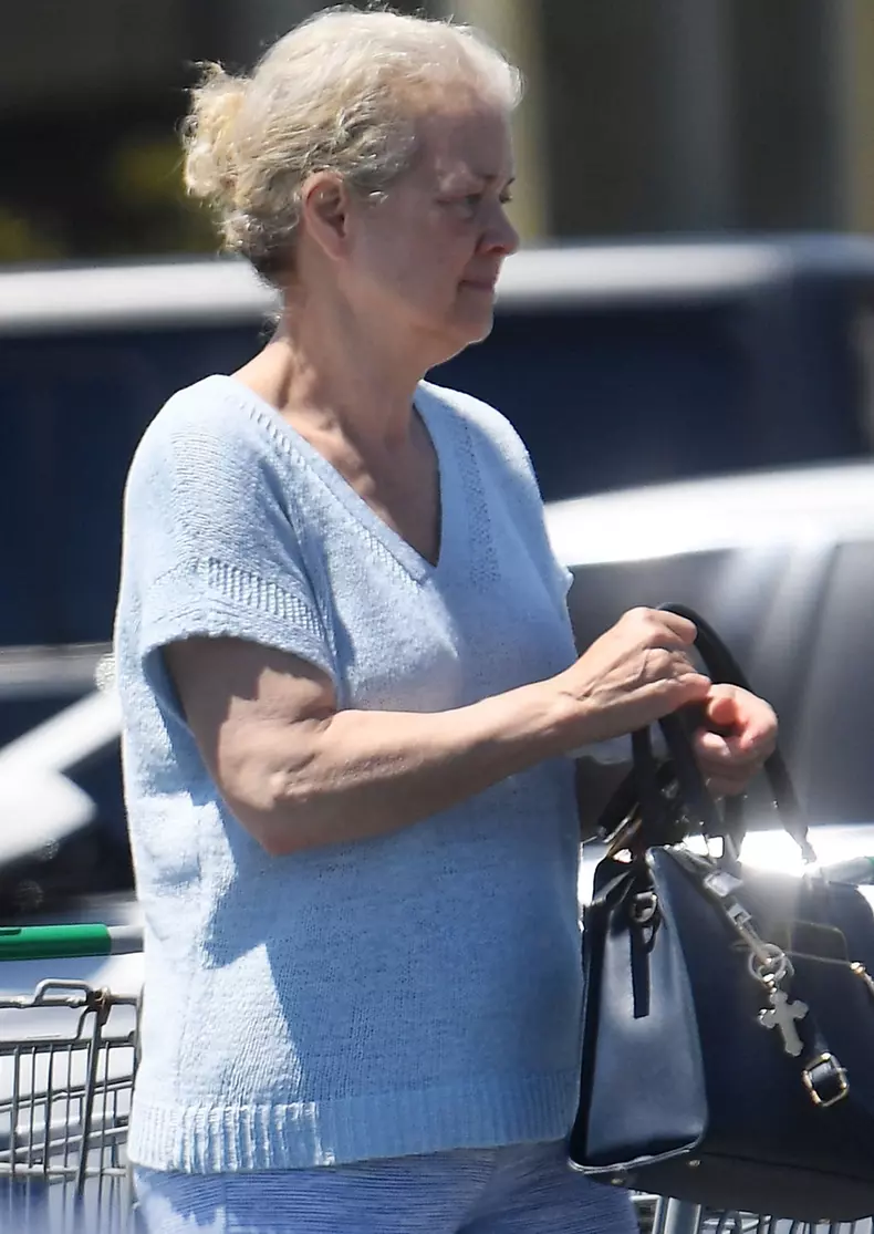Melody Anderson (7)