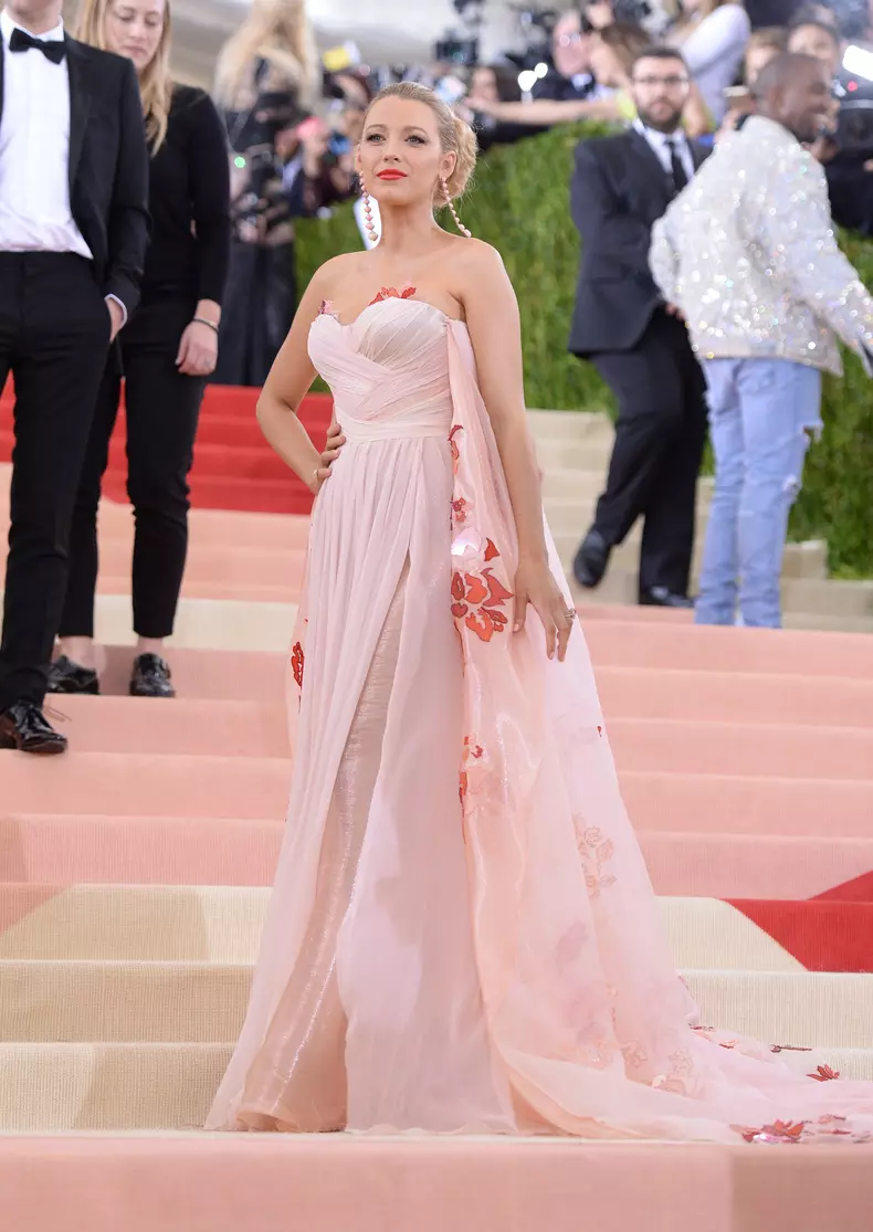 2016 Metropolitan Museum of Art Costume Institute Benefit Gala
