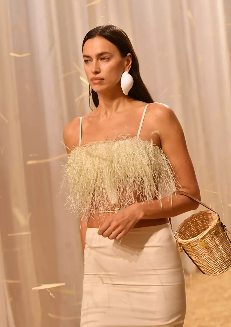 Leonardo DiCaprio, surprins alături de fosta iubită a lui Bradley Cooper. Ce au remarcat fanii