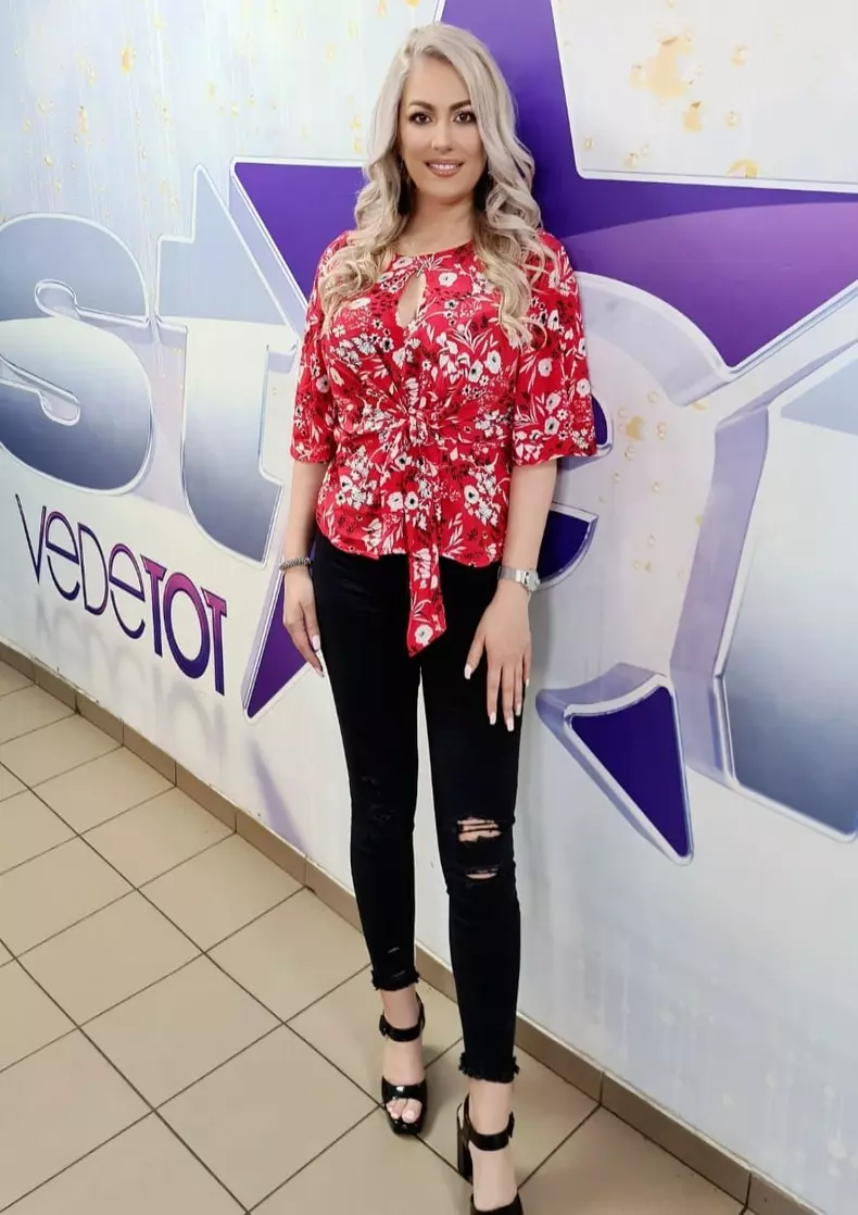 Ornela Pasăre