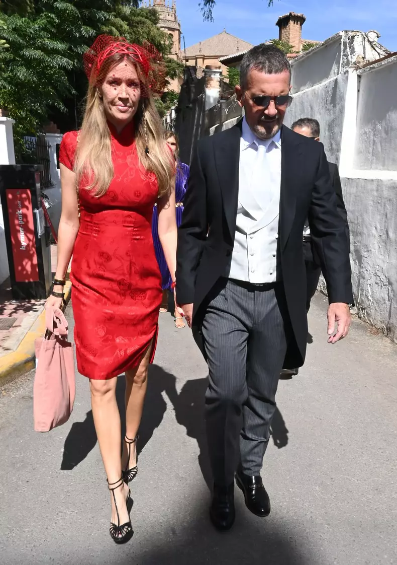 Cerrado.EXC. ANTONIO BANDERAS Y NICOLE KIMPEL ASISTEN A LA BODA DE UN AMIGO EN RONDA