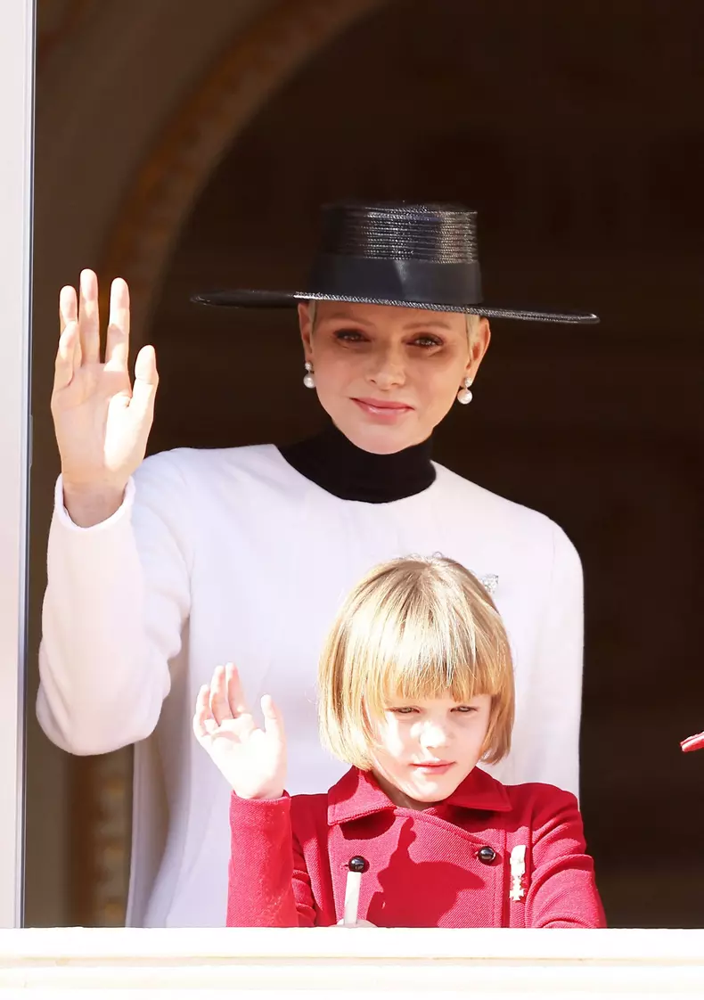 No Tabloid - La famille princière au balcon du palais lors de la Fête Nationale de la principauté de Monaco