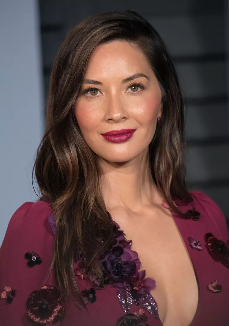 Olivia Munn and John Mulaney expecting baby.