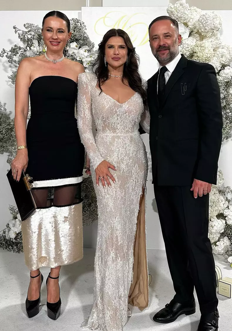 Monica Bîrlădeanu, Roxana Voloșeniuc și Alexandru Popescu