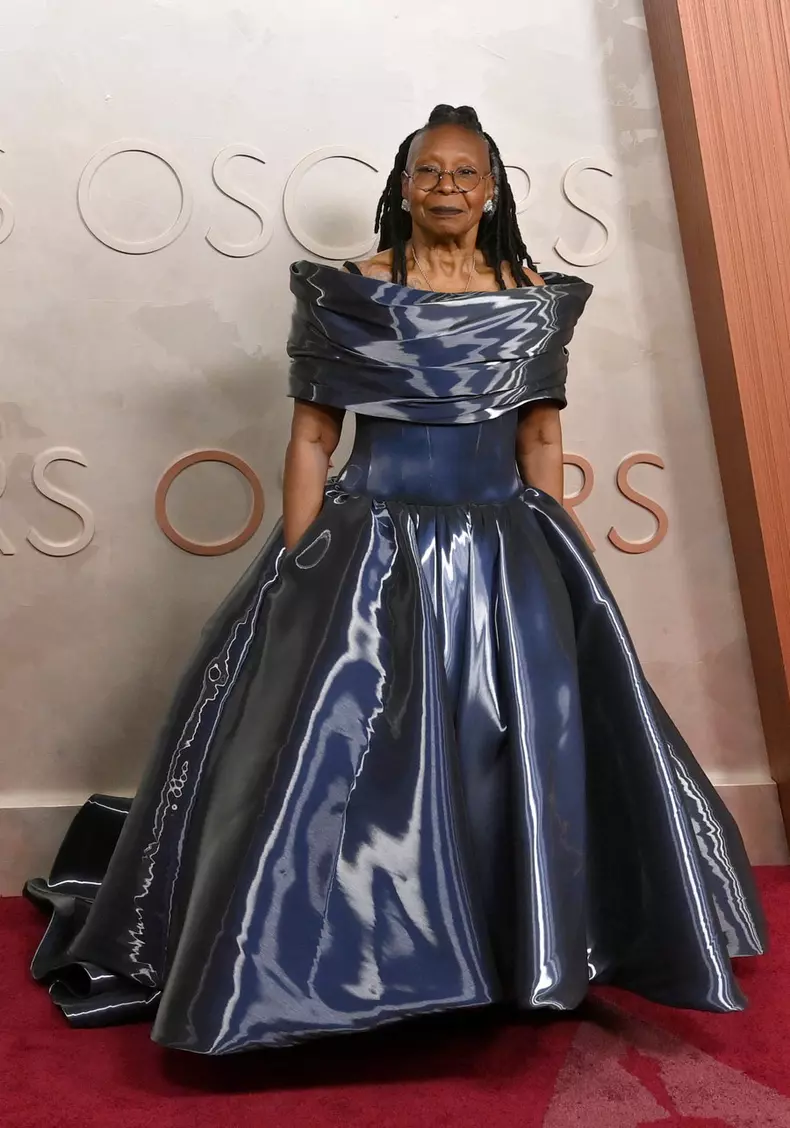 Whoopi Goldberg, ținută Christian Siriano