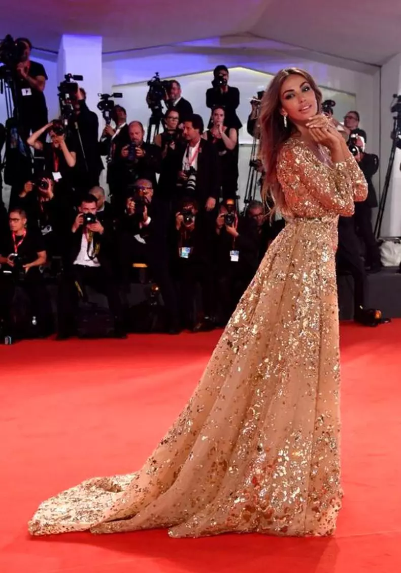 Madalina-Ghenea-Festivalul-de-Film-de-la-Venetia2-683x1024