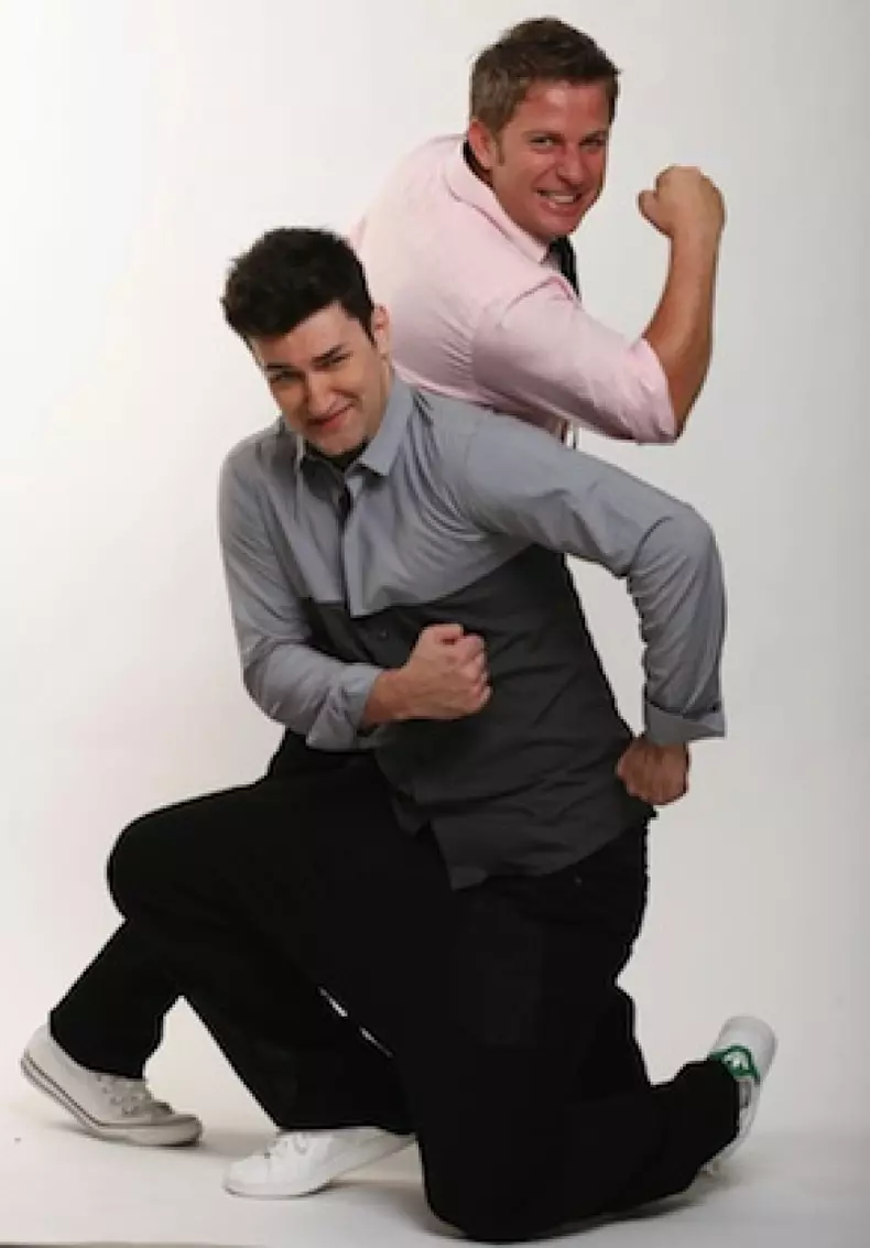 smiley-si-pavel-bartos-prezinta-quotromanii-au-talentquot-qDgTff