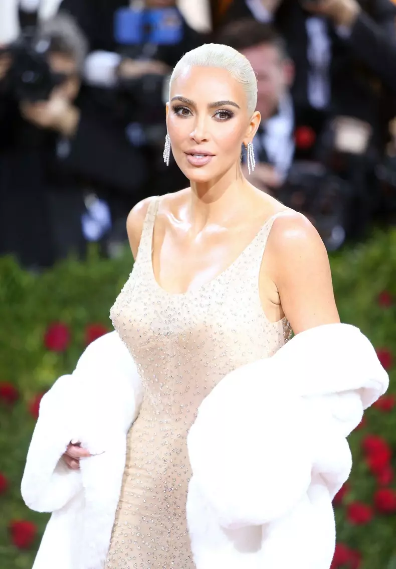 Kim Kardashian a purtat rochia emblematica a lui Marilyn Monroe