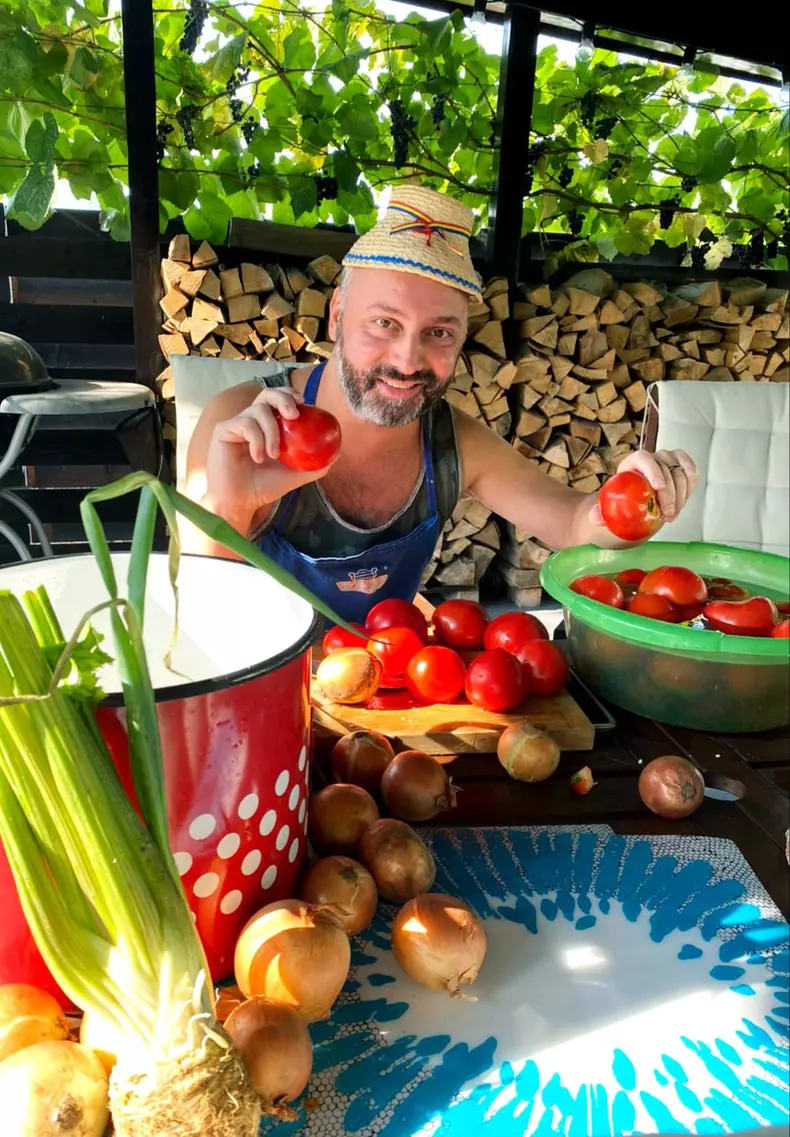 121232097_10158739304659394_5315491340642378928_n