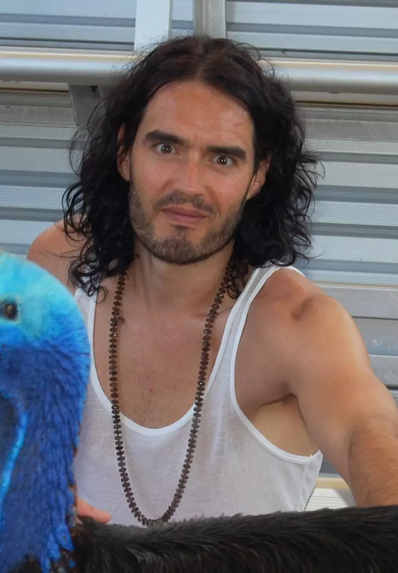Russell Brand, acuzat de viol și abuz emoțional