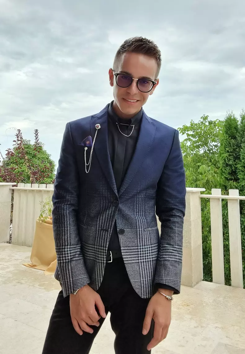 241330093_390578622428430_2773601577182954318_n