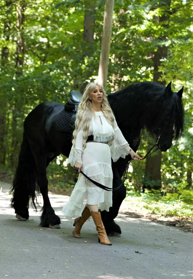 65075854_2343941139262656_4084320878370750464_n